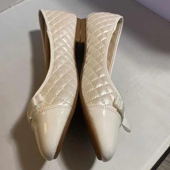 Girls Dress Shoes Cute Bow Flower Girl Slip-on Ballet Flats Size 4 - Picture 2 of 5